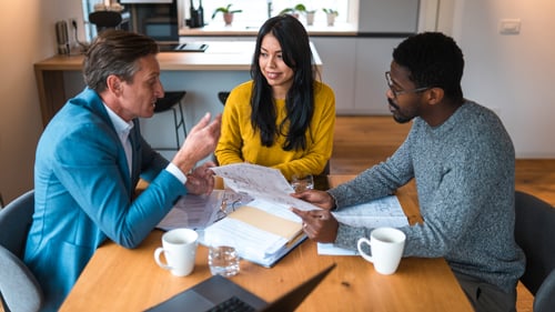 4 Ways a Real Estate Agent Can Coach Clients on Pricing Their Home